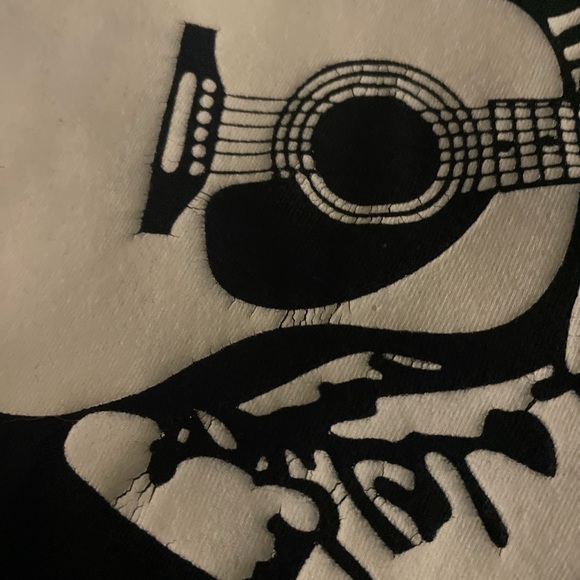 true religion tee - Picture 3 of 6